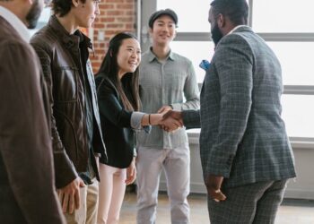 You Are Pitching Venture Capital All Wrong—Here’s the Brutal Truth About Why Investors Ghost You